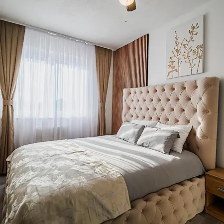 Two Bedroom Jose With Private Parking Appartamento Lubiana
