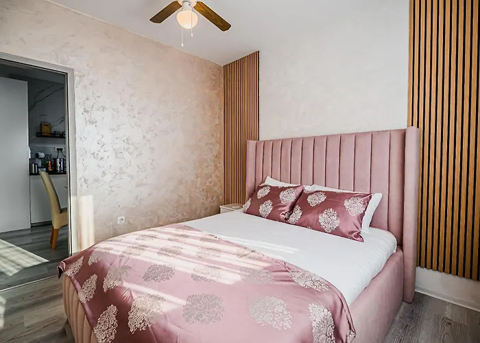 Apartament Two Bedroom Jose With Private Parking